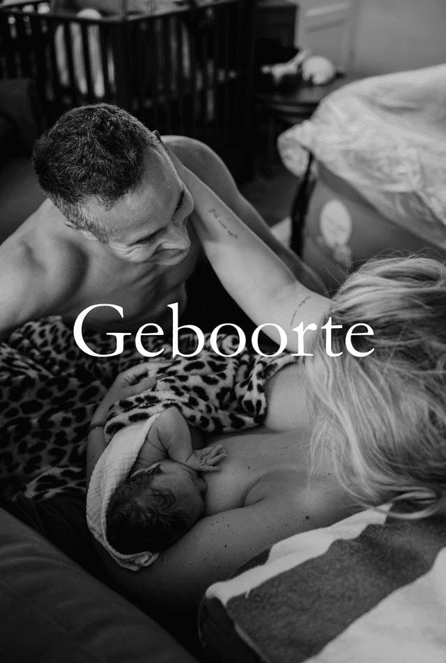 Vader en moeder met pasgeboren kindje